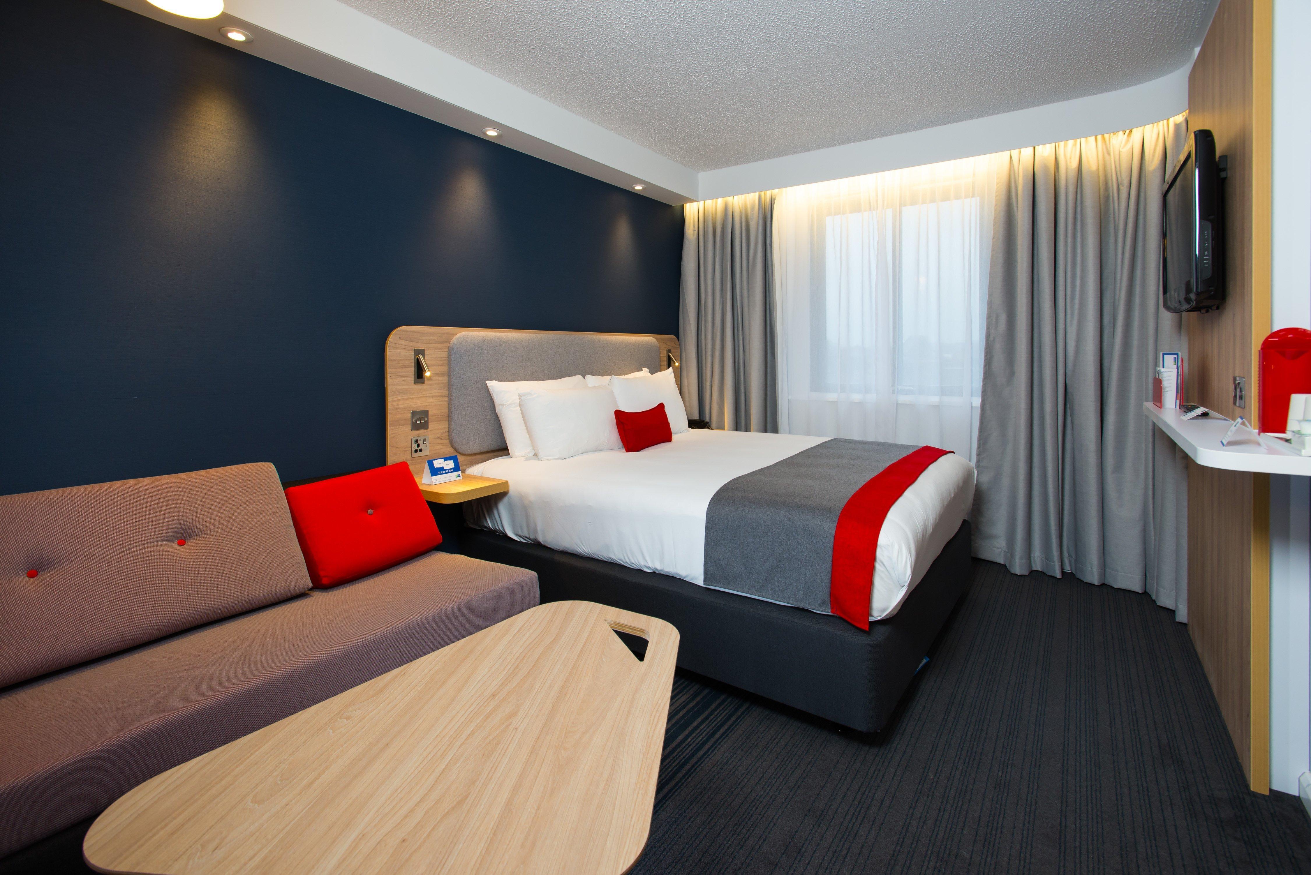 Holiday Inn Express London Luton Airport, An Ihg Hotel Εξωτερικό φωτογραφία